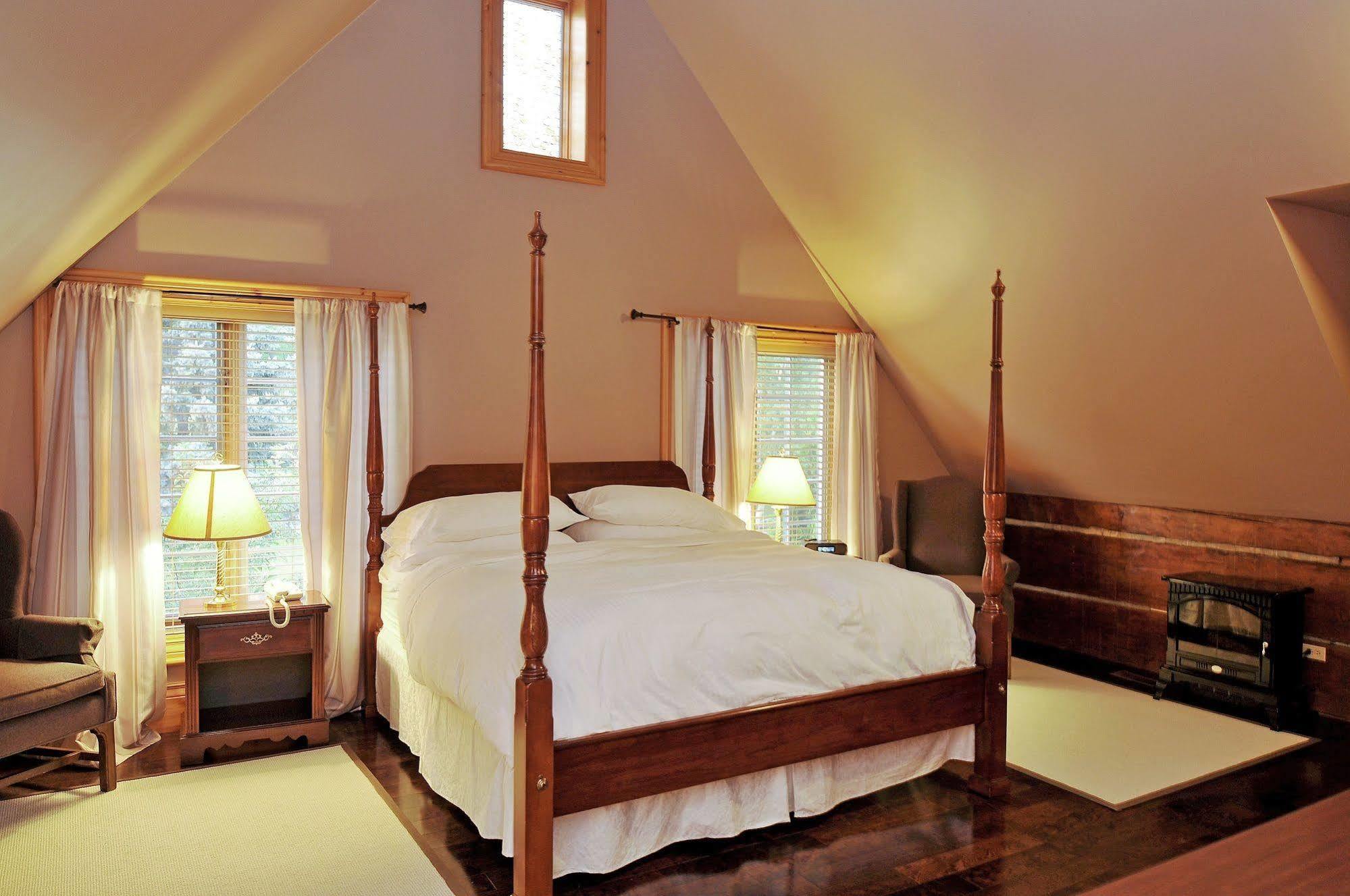 Eganridge Resort, Golf Club & Spa Bobcaygeon Exterior foto